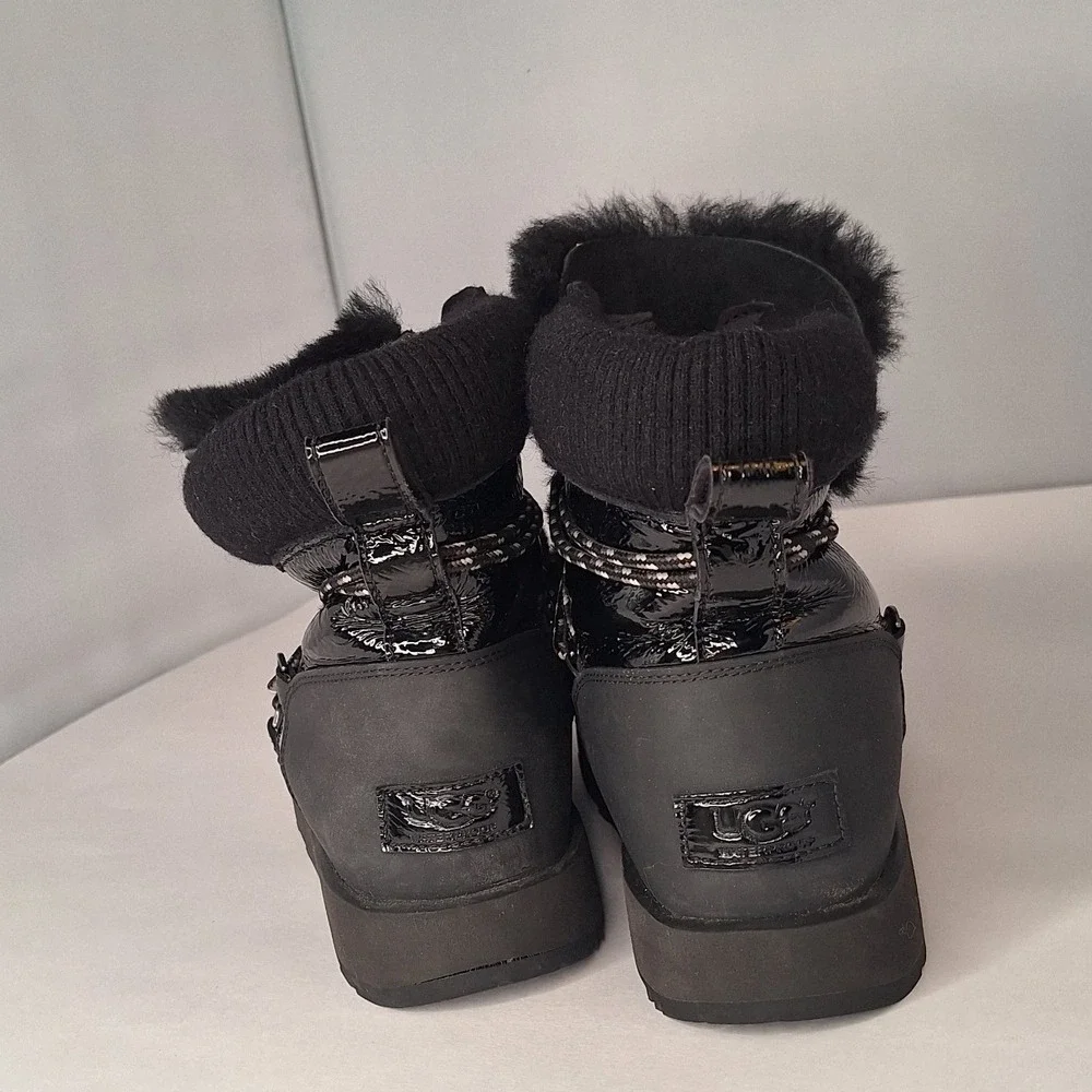 UGG Palomar Sneaker Boots Black Patent‎ Waterproof Faux Fur Vibram  womens 8.5